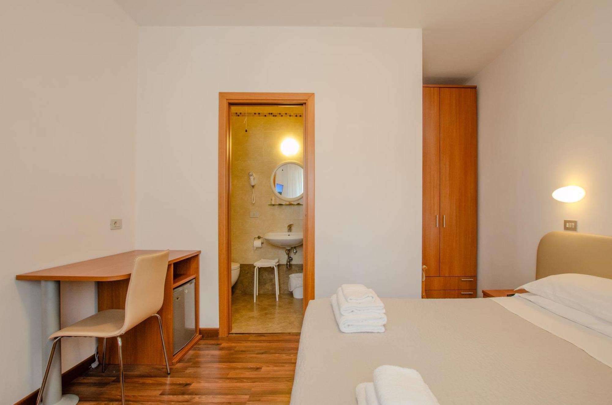 Hotel Del Buono Wellness & Medical Spa Кианчано Терме Екстериор снимка