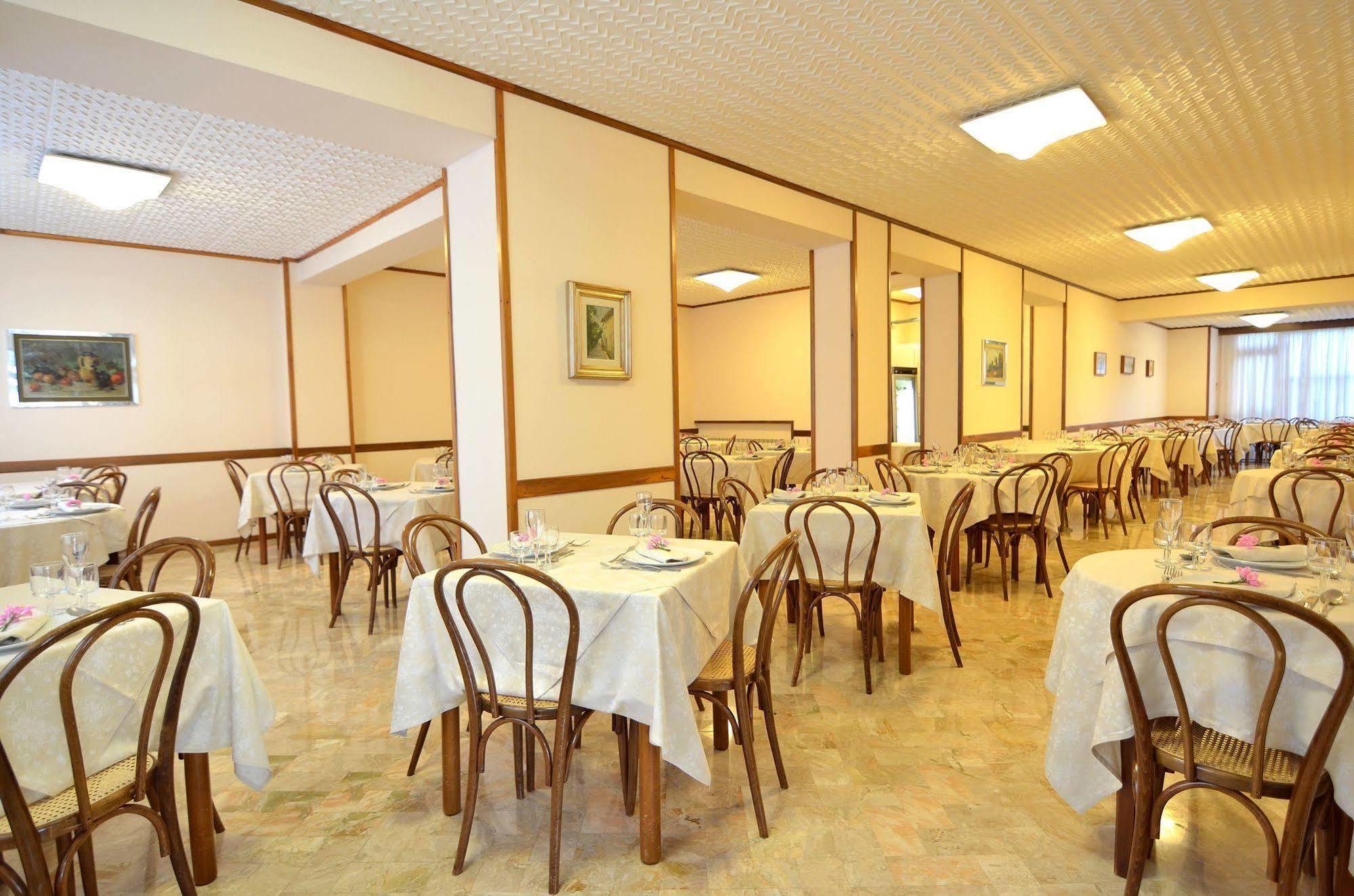 Hotel Del Buono Wellness & Medical Spa Кианчано Терме Екстериор снимка