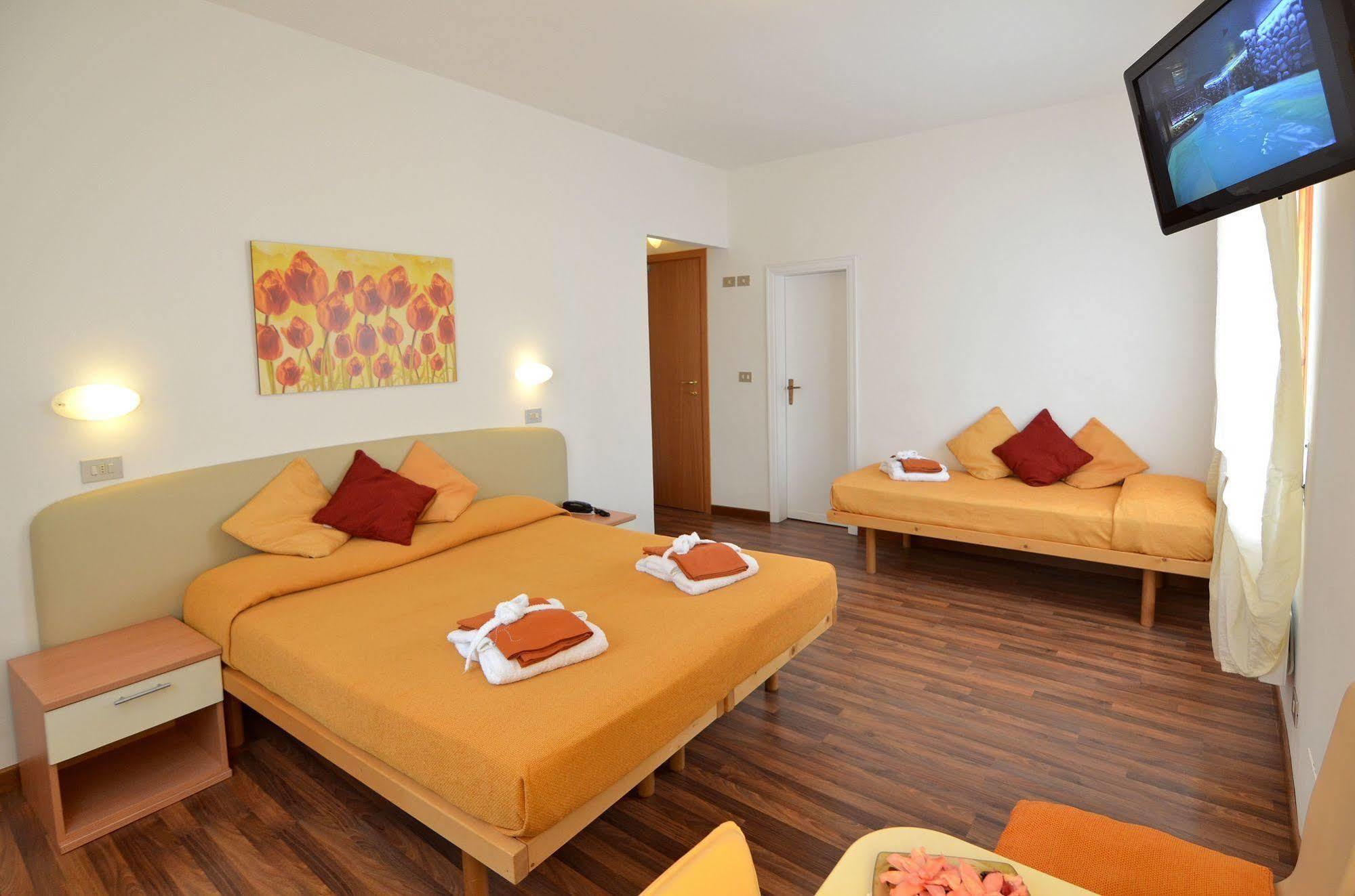 Hotel Del Buono Wellness & Medical Spa Кианчано Терме Екстериор снимка